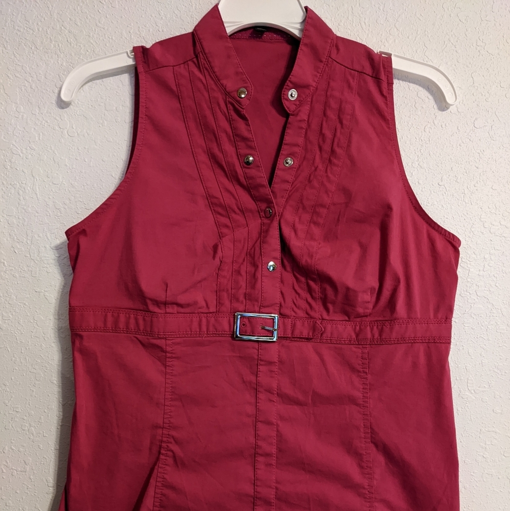 Ladies Sleeveless Summer Shirt